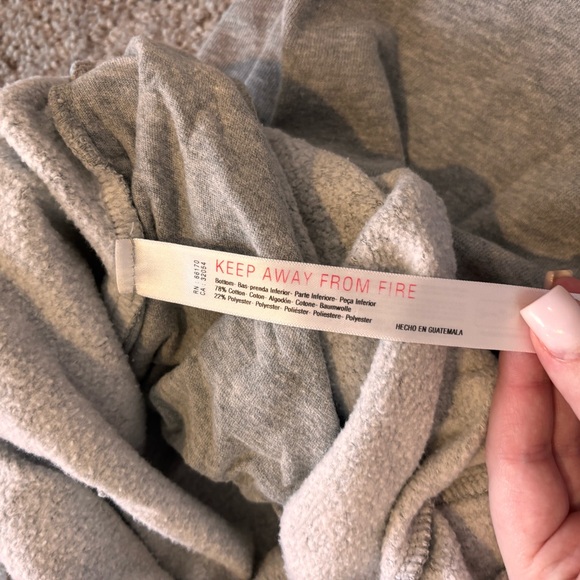 Urban Outfitters Sweatpants - Picture 4 of 6